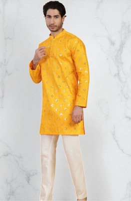 Biswas Trends Men Embellished Straight Kurta(Black)