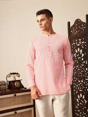 House of Pataudi Men Solid Straight Kurta(Pink)