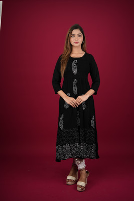 Abayas Fashion Women Embroidered Straight Kurta(Black)