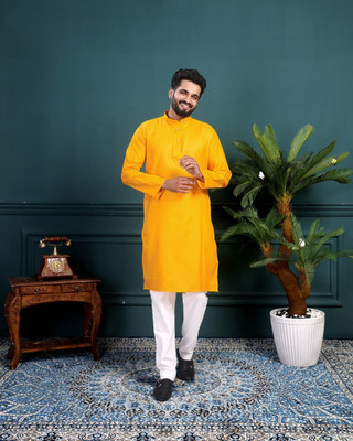 ORIFAB Men Solid A-line Kurta(Orange)