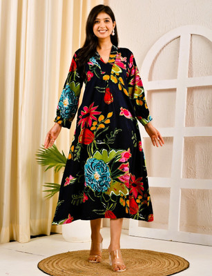 Chaukas Women Floral Print Straight Kurta(Multicolor)