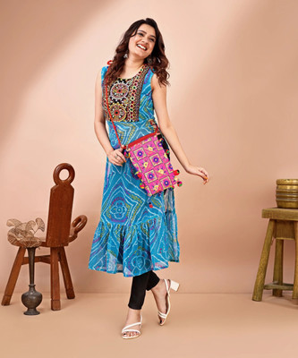 Youthnic Women Bandhani Straight Kurta(Green)
