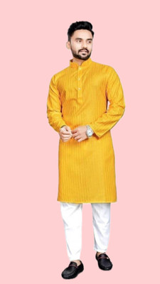HouseOfCommon Men Solid A-line Kurta(Yellow)