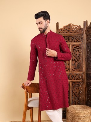 Ethnic Bay Men Embroidered Straight Kurta(Maroon)