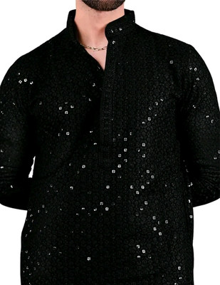 CRYTSAL REVENUE Men Embroidered Straight Kurta(Black)
