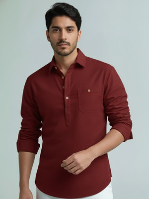 Vashuqi Men Solid A-line Kurta(Maroon)
