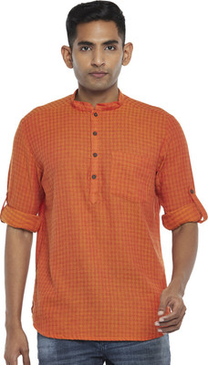 Indus Route by Pantaloons Men Self Design Straight Kurta(Orange)