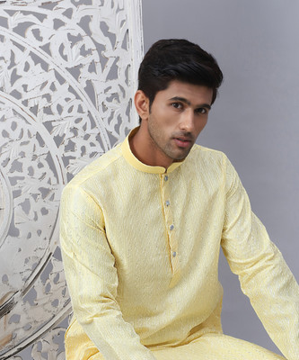 ANOUK Men Embroidered Straight Kurta(Yellow)