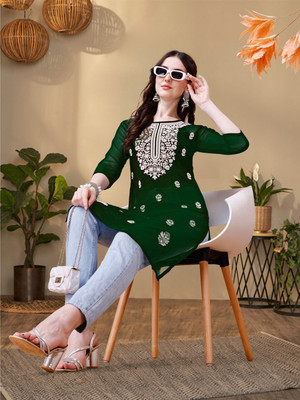 Youthnic Women Chikan Embroidery Straight Kurta(Dark Green)