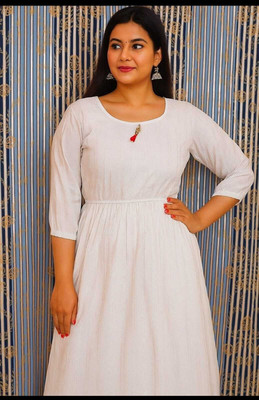 A S creative dising Women Solid Straight Kurta(White)