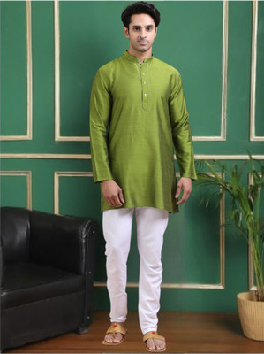 Tattva Men Solid Straight Kurta(Green)