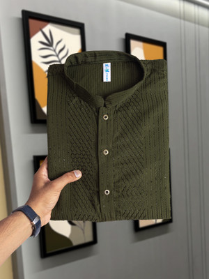 FOXDX Men Solid Straight Kurta(Green)