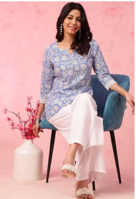 SUBH LAXMI Women Printed Flared Kurta(Multicolor)