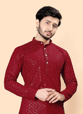 Shree Dutt Creation Men Chikan Embroidery Straight Kurta(Maroon)