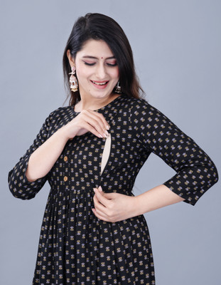 Kalwaniya Women Printed Gown Kurta(Black)