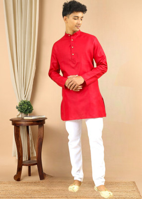 Tattva Men Solid Straight Kurta(Red)