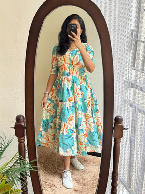 AURIPRX FASHION Women Gown Blue Below Knee Dress