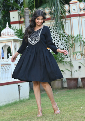 CLANGER Women Embroidered Gown Kurta(Black)