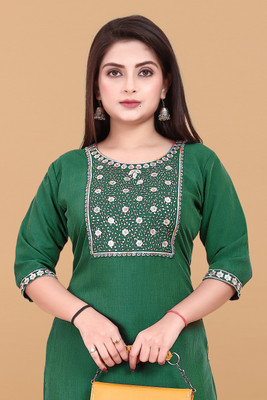 RIDDHI COLLECTION MALL Women Embellished A-line Kurta(Green)