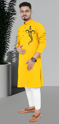 Vastra Trends Men Self Design Straight Kurta(Yellow)