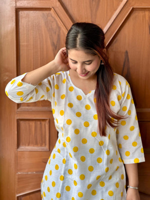 Zubia naaz Women Printed A-line Kurta(Yellow)