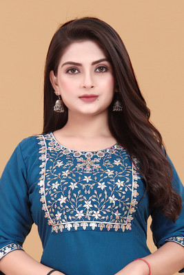 RIDDHI COLLECTION MALL Women Embroidered A-line Kurta(Blue)
