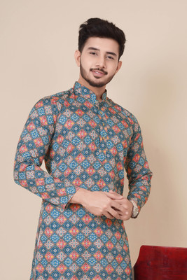 HouseOfCommon Men Embroidered A-line Kurta(Multicolor)