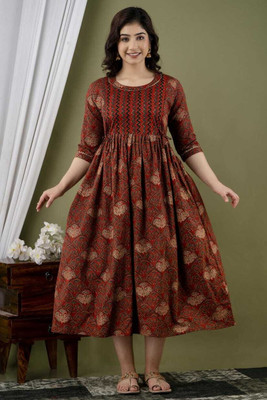 Gora Laxmi Women Printed Flared Kurta(Maroon)