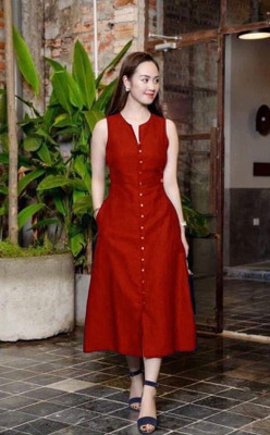ChubbyCheeks.DimpleChin Women Solid A-line Kurta(Red)