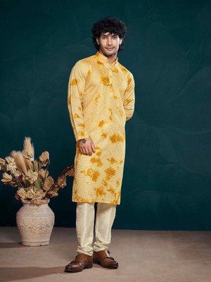 Vardha Men Printed Straight Kurta(Yellow)