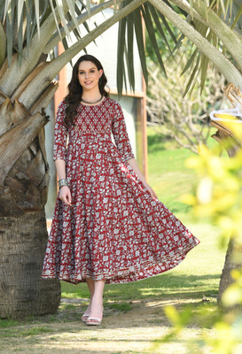 STRAYLO Women Floral Print Anarkali Kurta(Maroon)