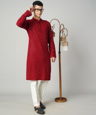 VINAARI Men Embroidered Straight Kurta(Red)