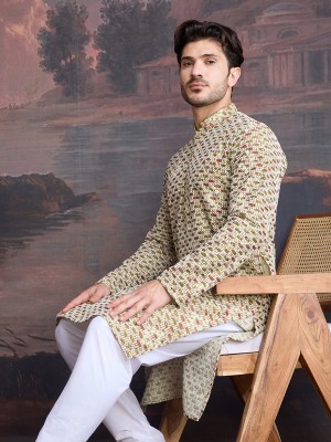 Sanwara Men Embellished Straight Kurta(Gold)