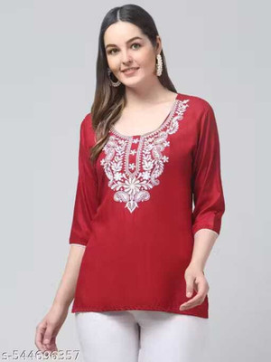 Indonium Women Embroidered Straight Kurta(Red)