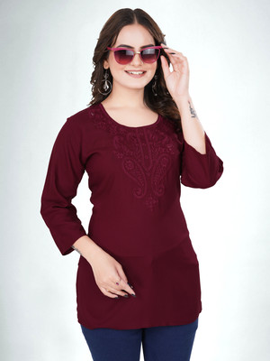 GOKUL TRENDZ Women Chikan Embroidery Straight Kurta(Maroon)
