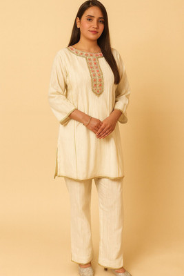 shree radha Women Patchwork Straight Kurta(Beige)