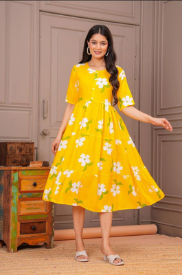 Kddy Clothing Women Printed A-line Kurta(Yellow)