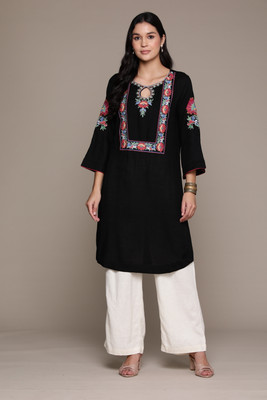 aarke Ritu Kumar Women Embroidered Straight Kurta(Black)