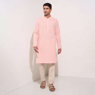 Indus Route by Pantaloons Men Solid A-line Kurta(Pink)