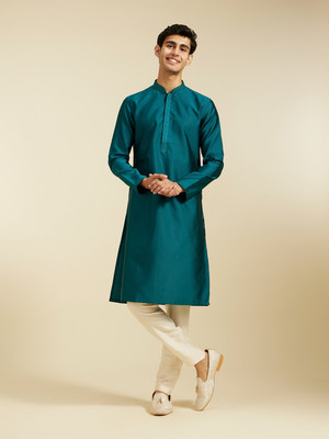 DIWAS by Manyavar Men Self Design Straight Kurta(Green)
