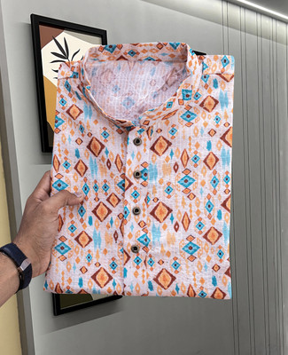 Lazzly Men Printed Straight Kurta(Multicolor)