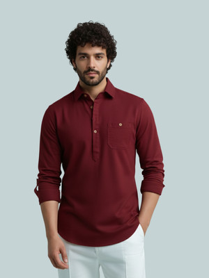 Vashuqi Men Solid A-line Kurta(Maroon)
