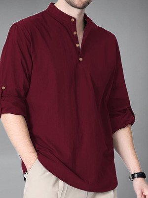 Vashuqi Men Solid Straight Kurta(Maroon)