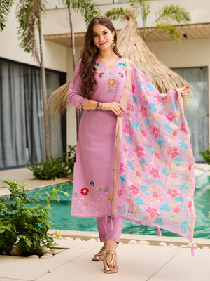 DClothvilla Women Embroidered, Printed Straight Kurta(Pink)