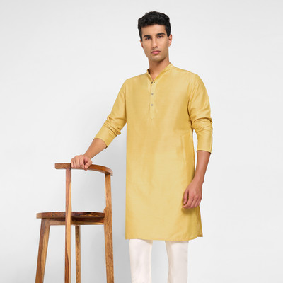 Indus Route by Pantaloons Men Solid Straight Kurta(Red)