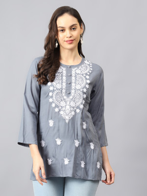The Chikankari Story Women Embroidered Straight Kurta(Grey)