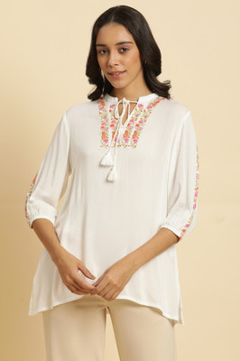 W Women Solid A-line Kurta(White)
