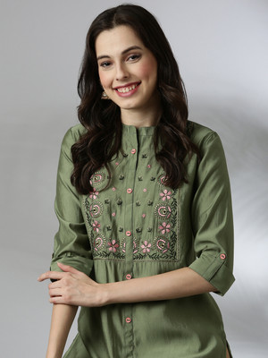 ANOUK Women Embroidered Straight Kurta(Green)
