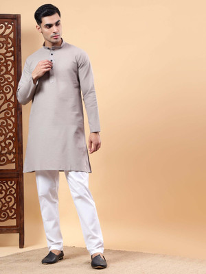 omkar Men Solid Straight Kurta(Grey)