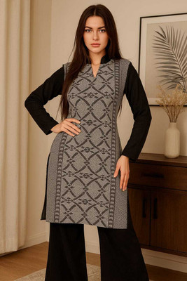 DIMSYCOLLECTION Women Self Design Straight Kurta(Multicolor)